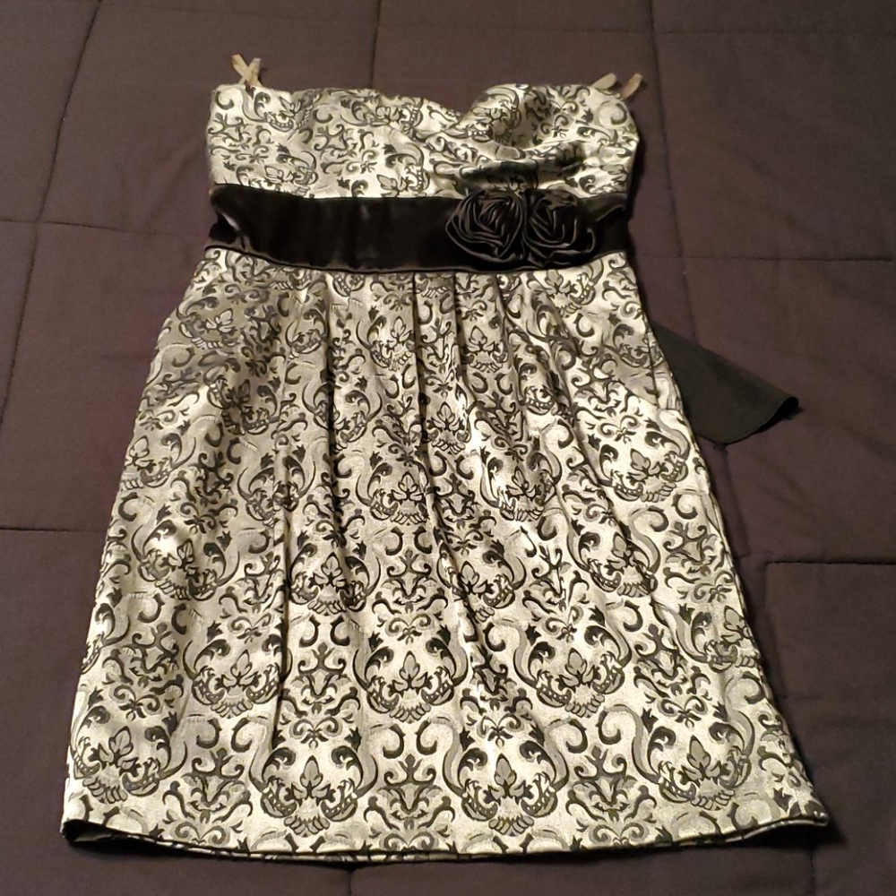 Strapless cocktail dress